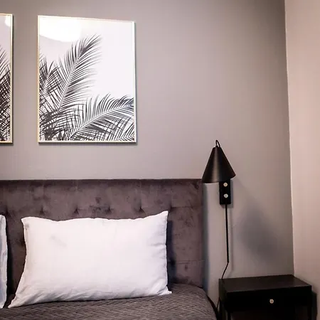 Apartment Deluxe 4 - 3 Bedroom & 2 Bath Copenhagen